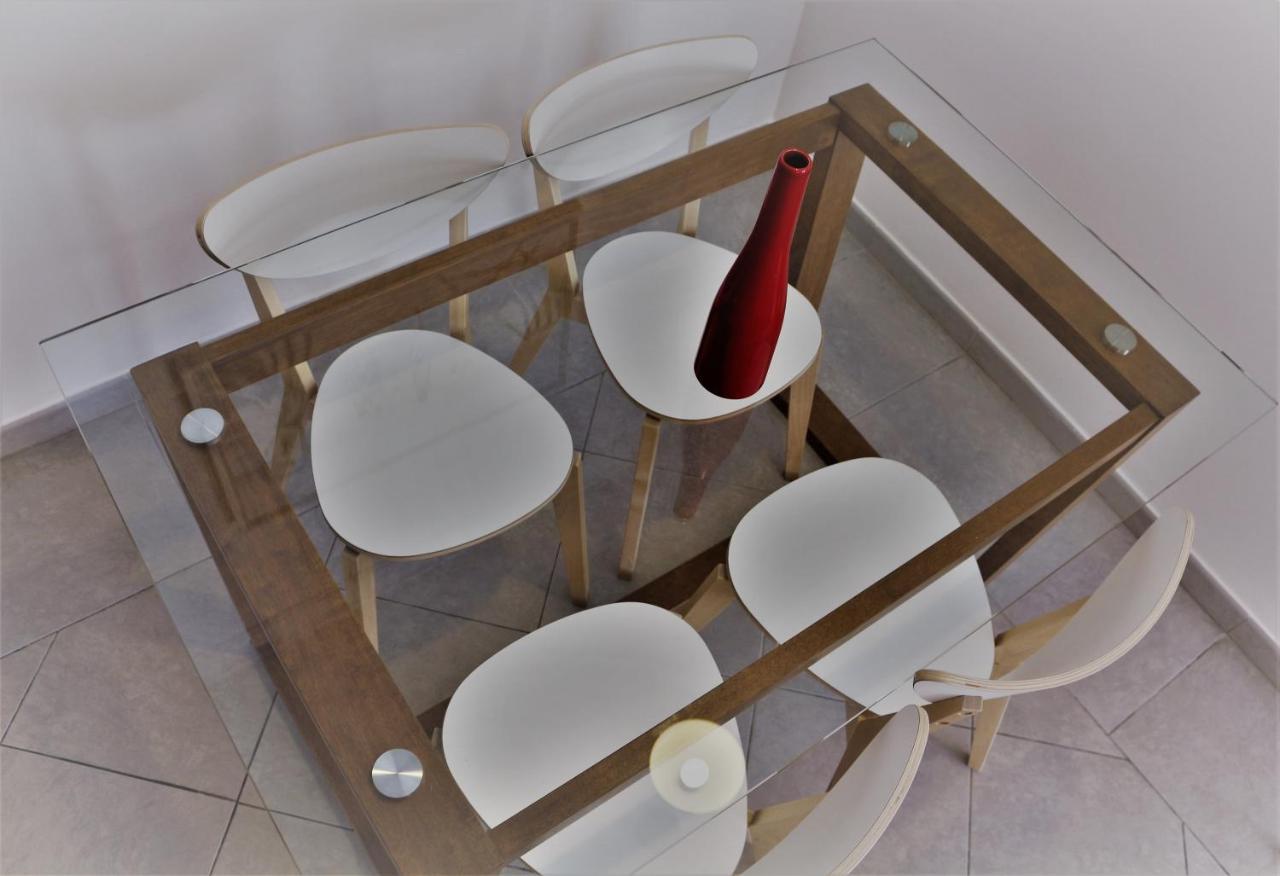 Lovely Apartment In Carvoeiro By The Beach 外观 照片