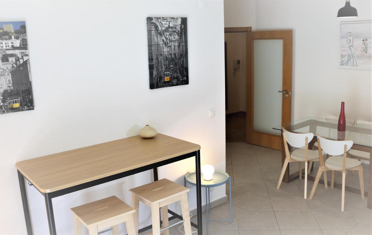 Lovely Apartment In Carvoeiro By The Beach 外观 照片